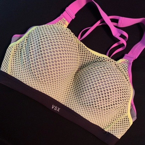 Victoria Secret Sports Bra - Picture 1 of 1